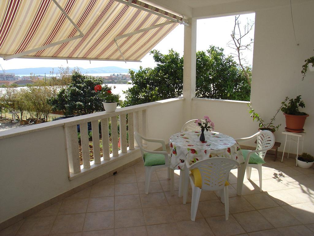 Apartment Tomy Trogir Exteriör bild