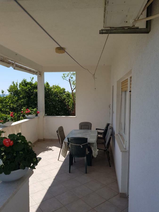 Apartment Tomy Trogir Exteriör bild