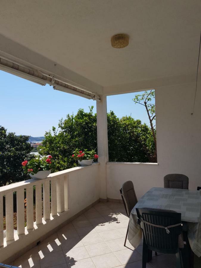 Apartment Tomy Trogir Exteriör bild